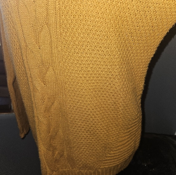 Arizona Jean Co. Womans Gold Knit Sweater Size M - Picture 6 of 12